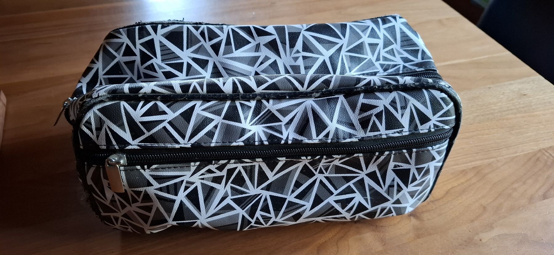 Custodie per cosmetici: Praktische Kosmetiktasche Necessaire – Usato da Niederstocken venduto da Cocos_nut 3