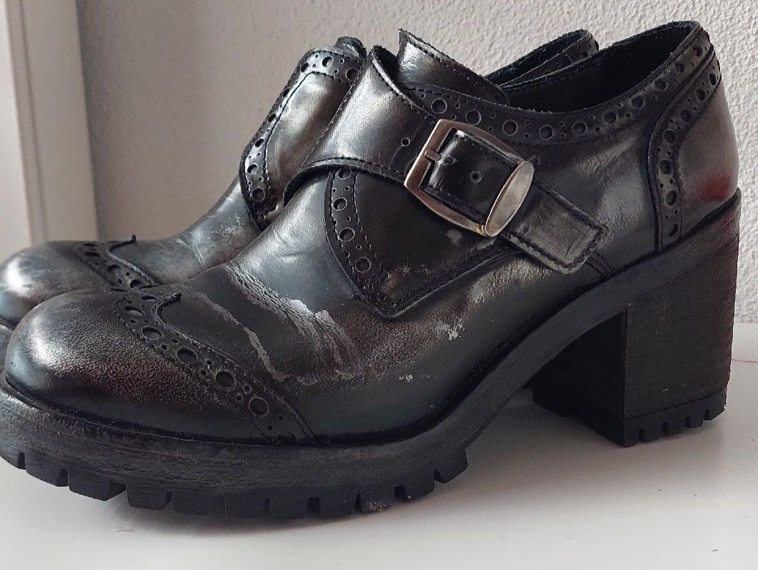 Scarpe da donna: Absatz Schuhe Oxford Style – Usato da Luzern venduto da Sissouuu