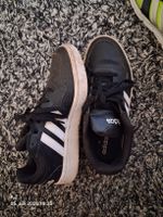 Adidas Turnschuhe schwarz Grösse 39 Gebrauchter Zustand