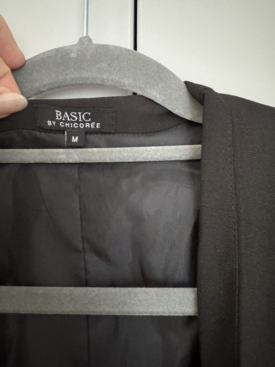 Giacche: Schwarzer Blazer Basic by Chicoree, Gr. M – – Usato da Baden venduto da CompraCaro 1