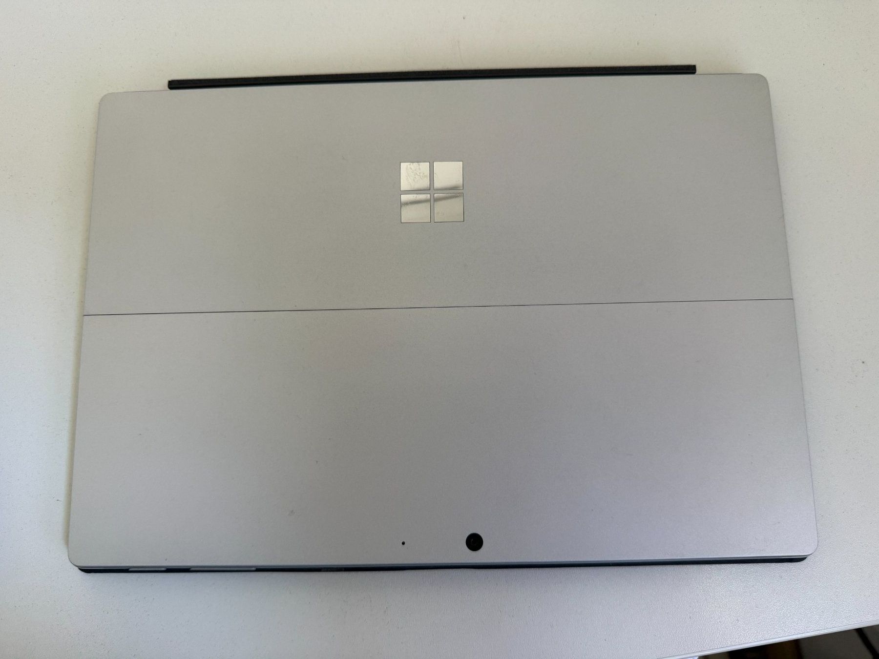 Microsoft Notebooks: Microsoft Surface Pro 7 (2-in-1 Tablet / Laptop) – Gebraucht aus Arch von sicos79