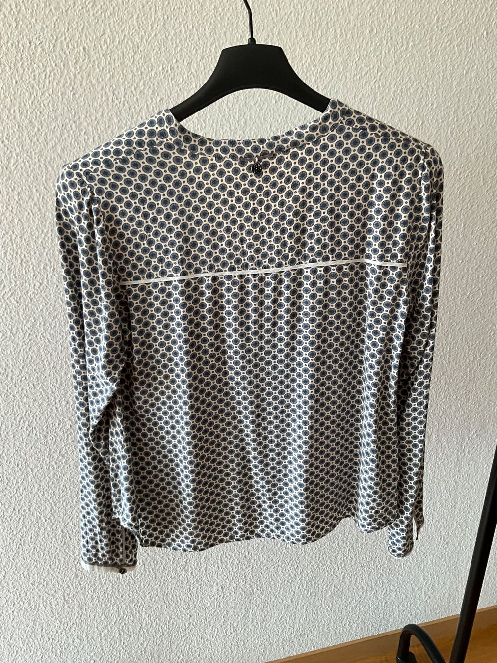 Nile Blusen: Bluse NILE Gr. XS – Neu (gemäss Beschreibung) aus Muri b. Bern von VmuriV 1
