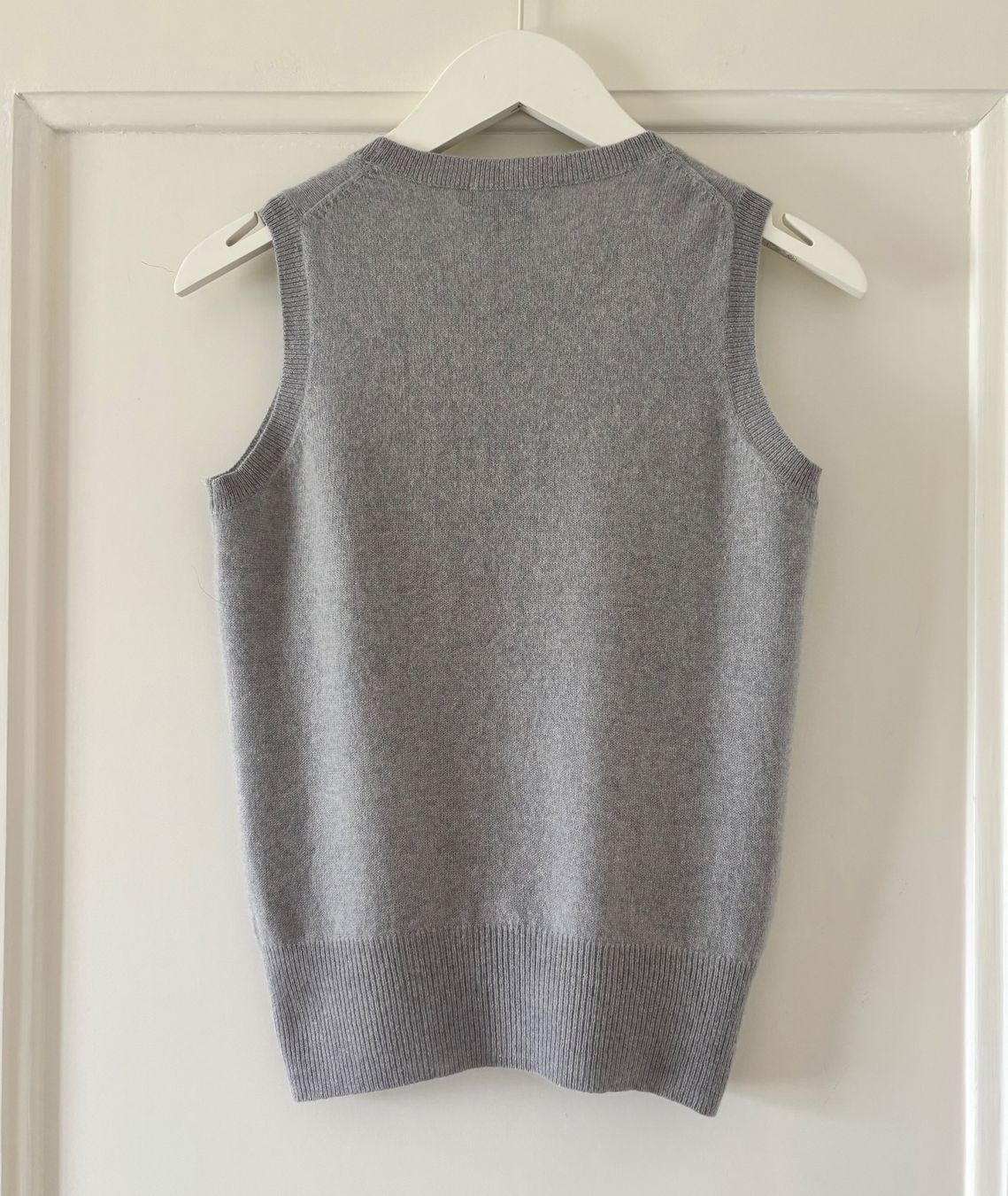 Gilets: Cashmere slip-over - size S – D'occasion à Cully par Maar_K 1
