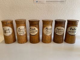 6 Apotheker Gefässe Holz 18./19. Jhdt