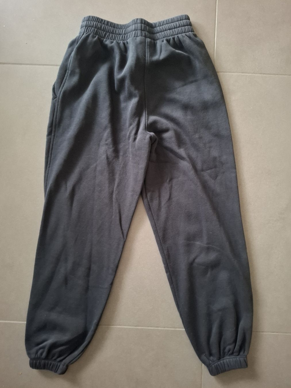 Nike Pantalons: Nike Trainerhose Kinder – D'occasion à Hunzenschwil par sputnik26 1