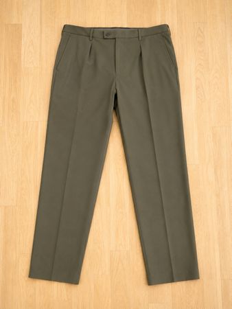UNIQLO Herren Hose Olive / Khaki – Grösse L/XL – Chino