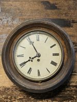 Antike Uhr