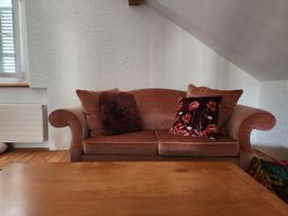 Hübsches vom Sattler hergestelltes Sofa(CH)