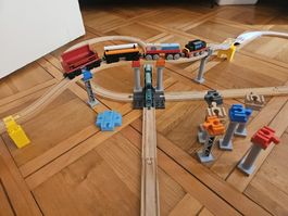BRIO-Bahn kombinierbar mit Duplo, stabile Brücke