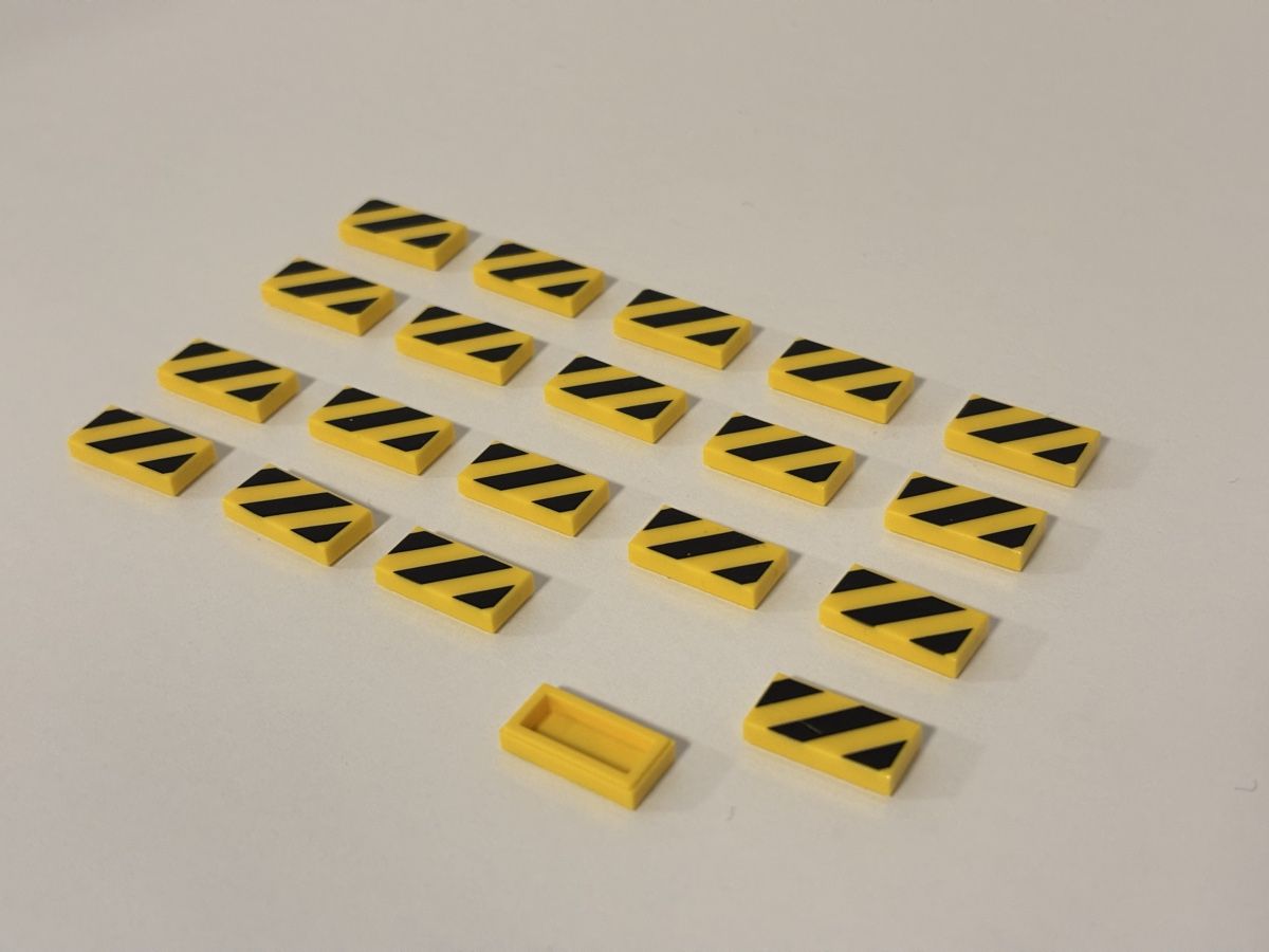 Lego Baukästen: 20x Lego Tile 1x2 danger stripes Neu – Neu (gemäss Beschreibung) aus Lengnau AG von Chefe43 1