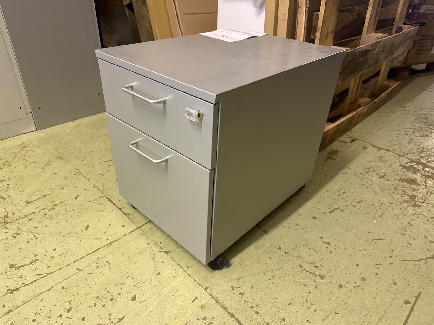 Banconi: neuer Rollcontainer Rollkorpus statt 380.- j. 100.- – Nuovo (secondo la descrizione) da Necker venduto da liq24 1