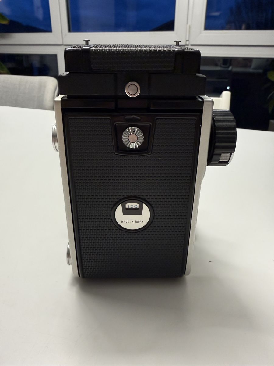 Mamiya Fotocamera: Mamiya C220 – Usato da Steffisburg venduto da mau_f5gv 1
