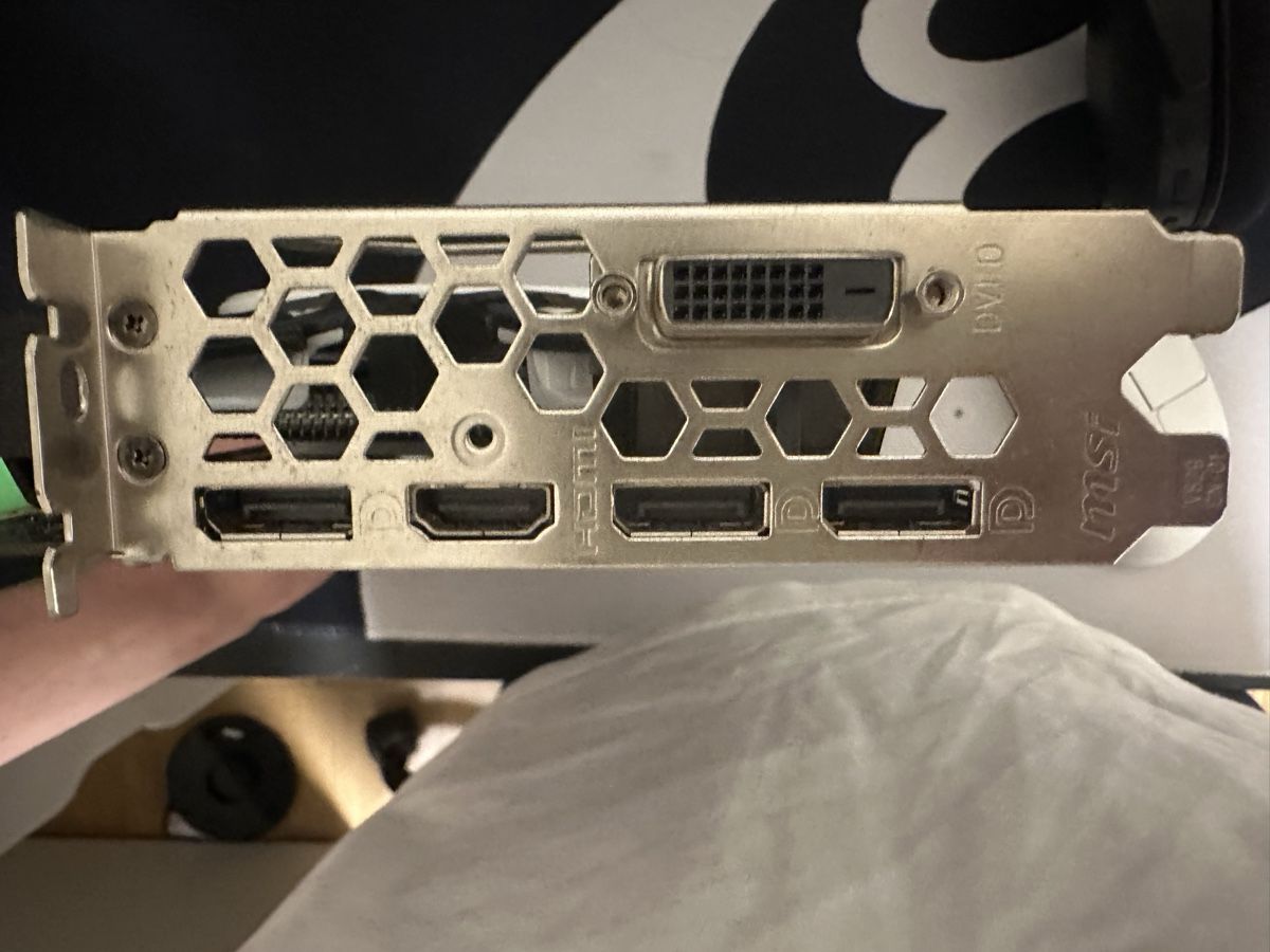 MSI Schede grafiche: MSI GeForce GTX 1070ti 8gb – Usato da Zürich venduto da oxe_p5zs 2