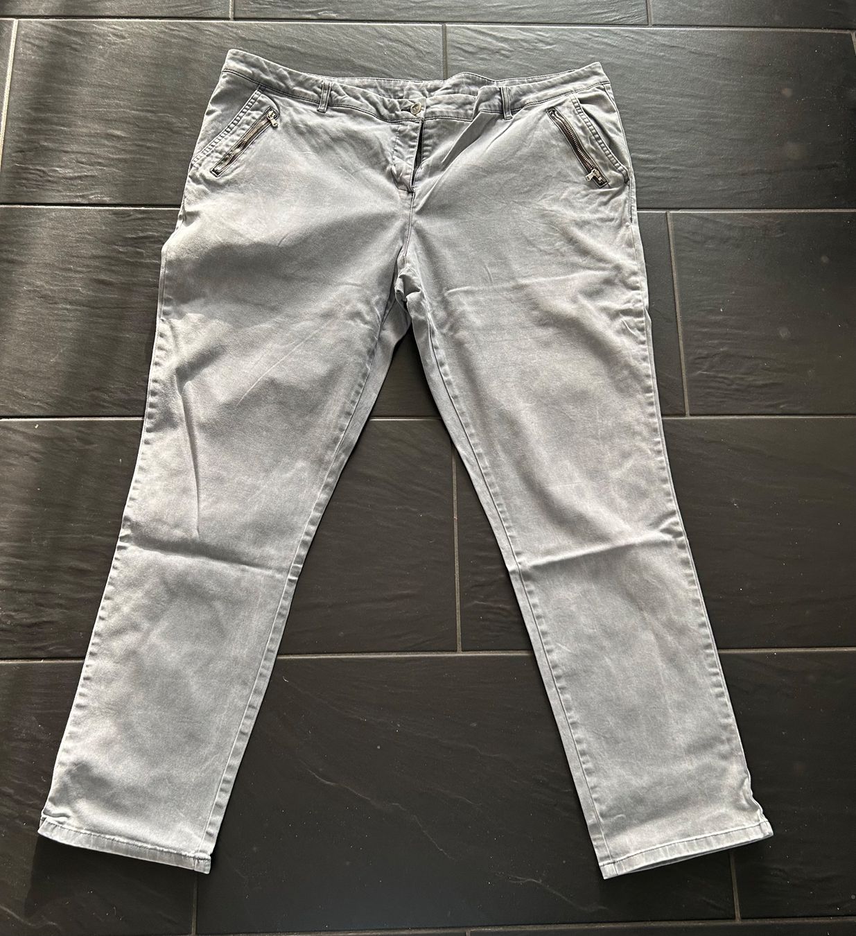 Pantaloni: Graue Chino Hose Gr. 50 – Usato da Bassersdorf venduto da Shelby70 1