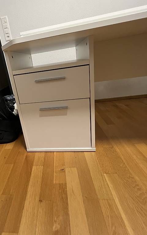 Schreibtische: Bürotisch – Gebraucht aus Holziken von mih_jqw8 2