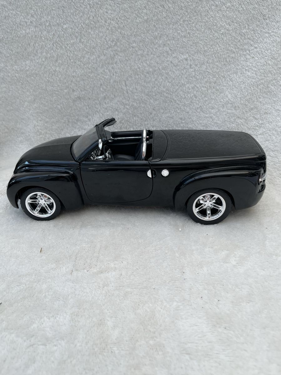 Chevrolet Modellini d'auto: Chevrolet SSR 2000 – Nuovo e nell'imballaggio originale da Oberweningen venduto da mer_2yn9 3