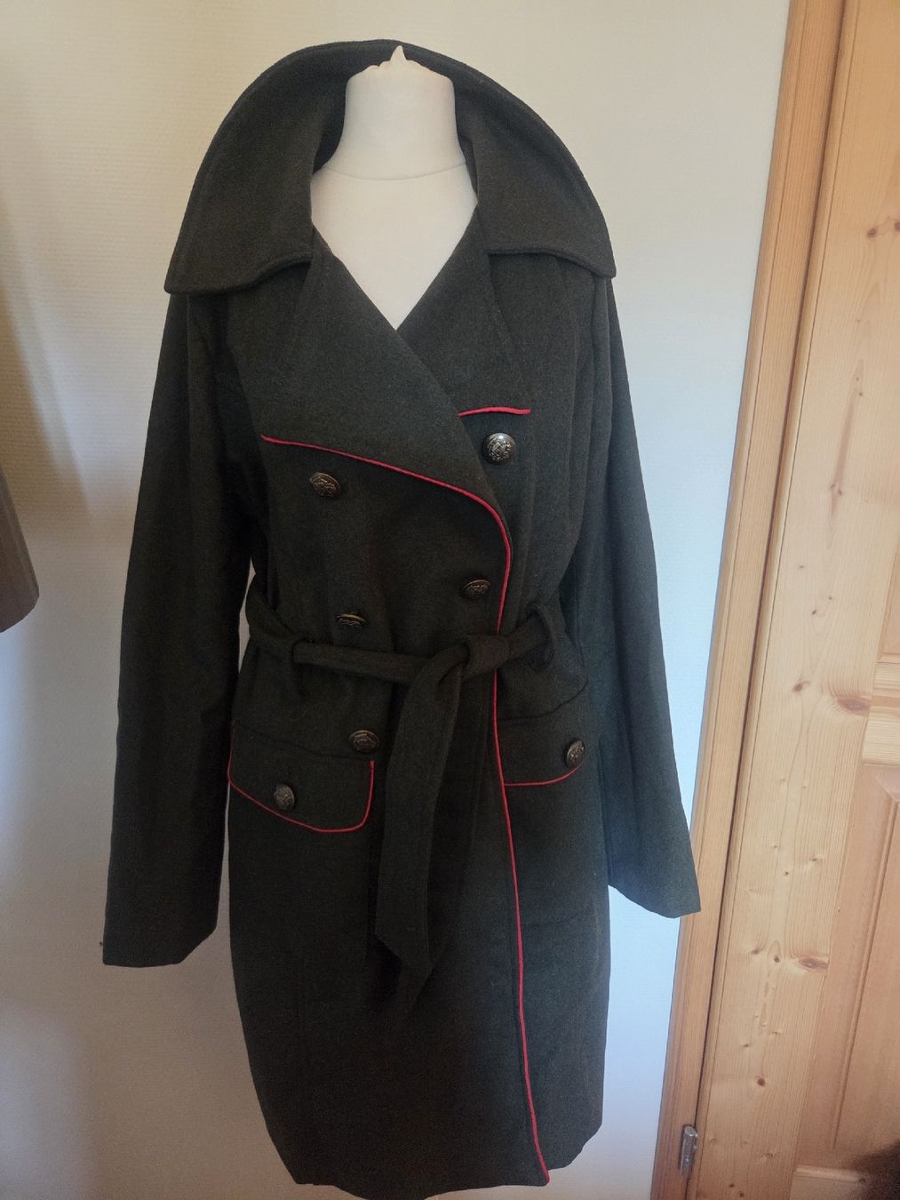 Boohoo Cappotti: boohoo Mantel Gr.40 – Usato da Bühler venduto da ros_5qfr