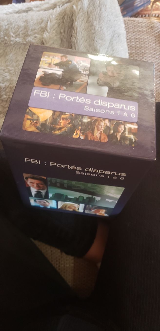 Tutti i DVDs: FBI: Portés disparus – Usato da Le Séchey venduto da Jill93 2