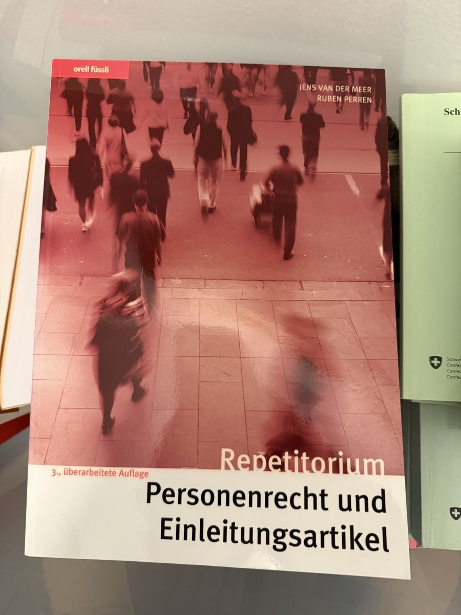 Libri: Repetitorium Personenrecht – Usato da Luzern venduto da bia_v2fl