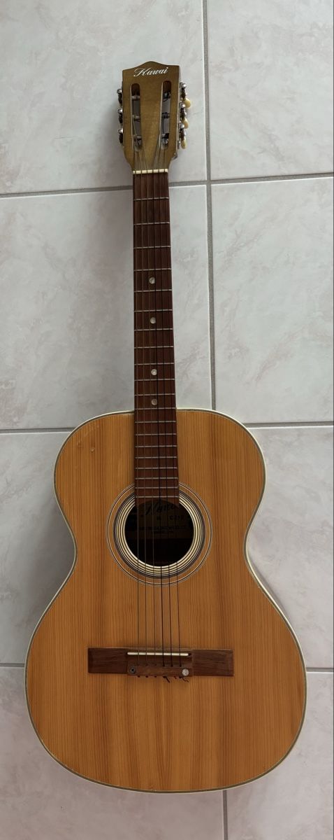 Kawai Strumenti musicali: Gitarre Kawai C370 mit Tasche – Usato da Zufikon venduto da eskilt