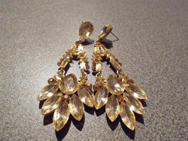 Ohrstecker goldfarbig, Steinchen, Blätte