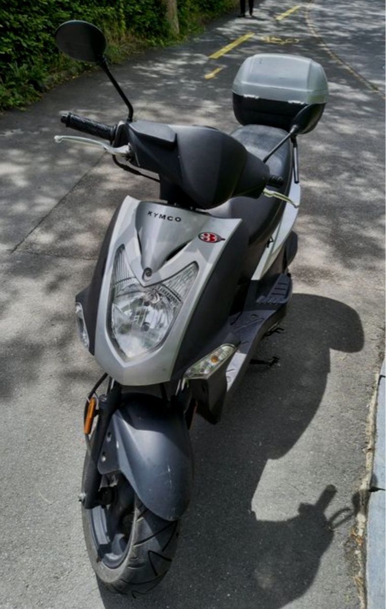Kymco Scooter: Kymco Agility 125 Roller – Usato da Kloten venduto da oli_v78y