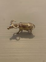 Wunderschöne goldfarbene Büffel-Skulptur – 🐃🐃☀️