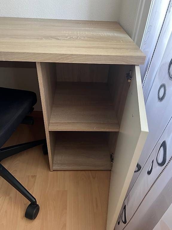 Bureaux: Pult mit Schubladen – D'occasion à Widnau par Christoph3336 2