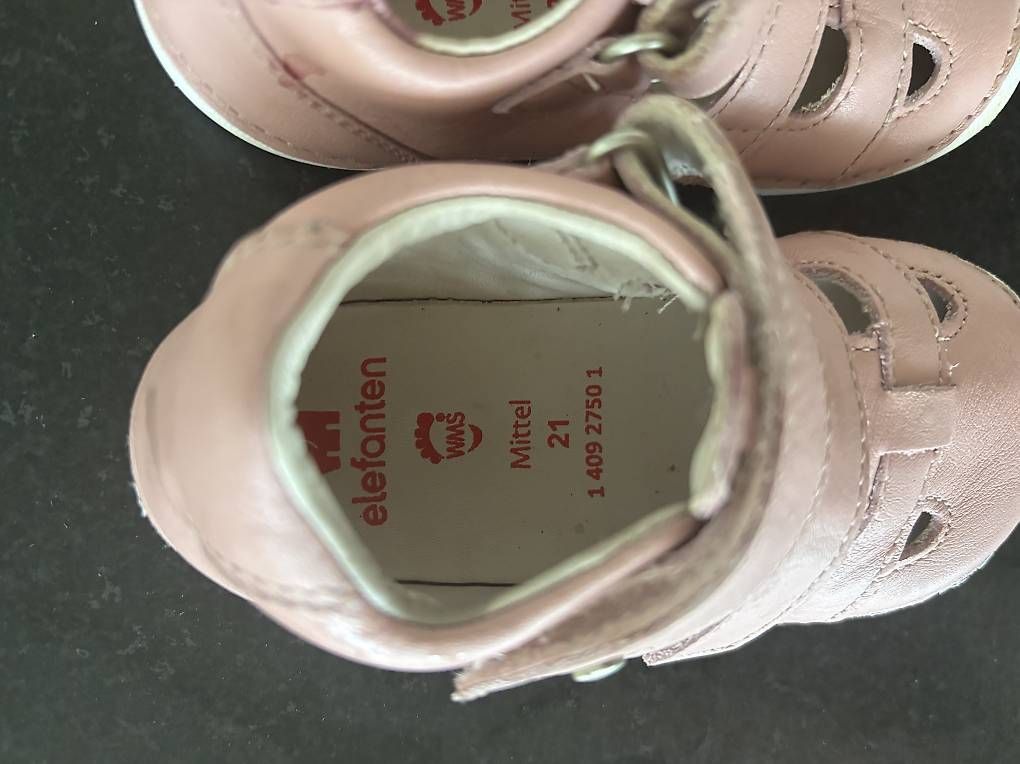 Schuhe für Mädchen: Elefanten Sandalen Gr. 21 – Gebraucht aus Ottenbach von BOL 2