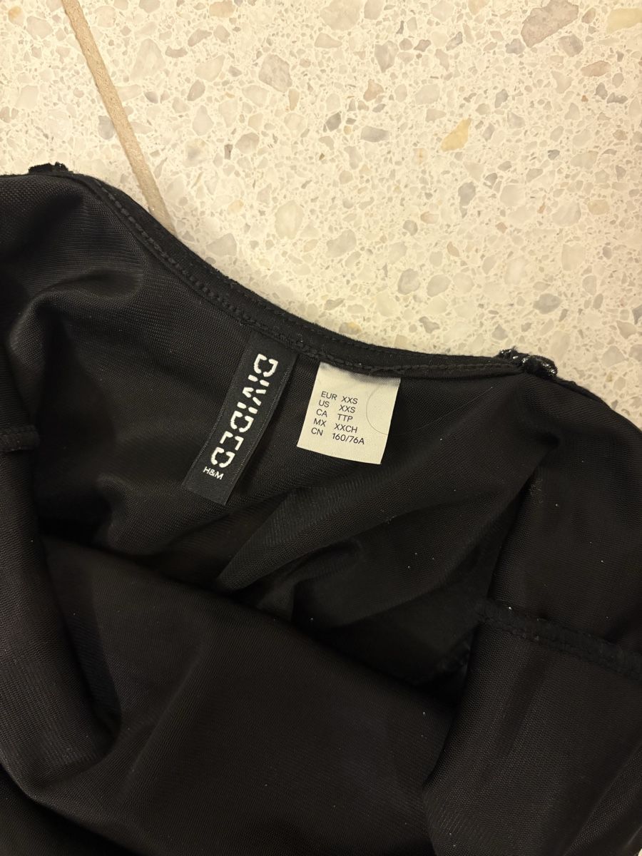 H&M Vestiti: Minikleid mit glitzerndem Muster | Partydress – Nuovo (secondo la descrizione) da Zürich venduto da ric_r96d 4