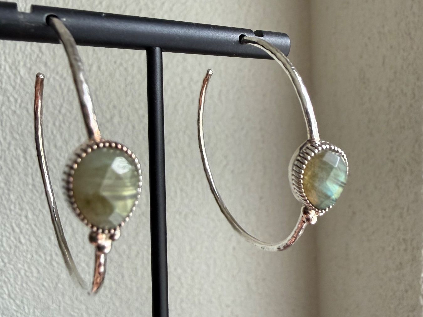 Boucles d'oreille: Silber Ohrringe mit Labradorit 925 – D'occasion à Spiegel b. Bern par Rogger72 2