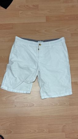 Guterhaltene weisse Chino Shorts von Primark, gr. 91cm (52)