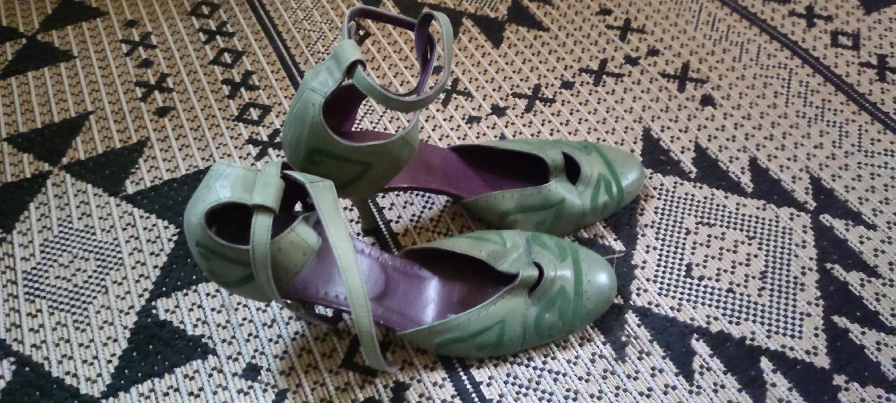 Scarpe da donna: Elegant Schuhe – Usato da Schwarzenbach SG venduto da boinker 1