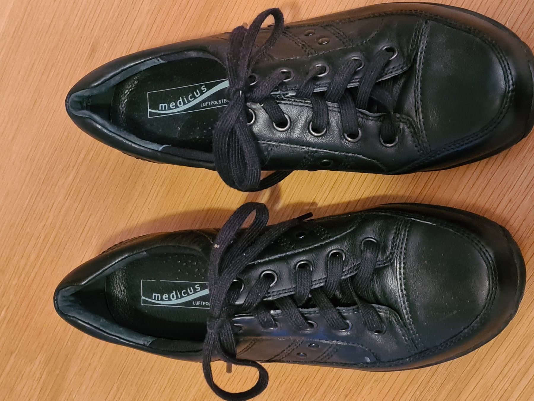 Scarpe da donna: Freizeitschuh Grösse 38.5 – Usato da Olten venduto da chaas21