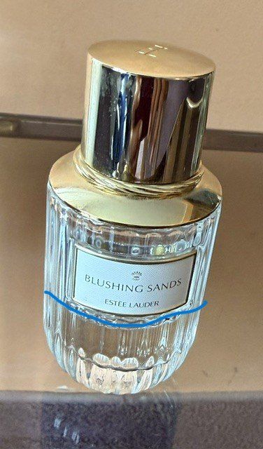Estée Lauder Parfum & Eau de Toilette: Parfüm Estée Lauder Blushing Sand – Gebraucht aus Pfäffikon ZH von Margot1
