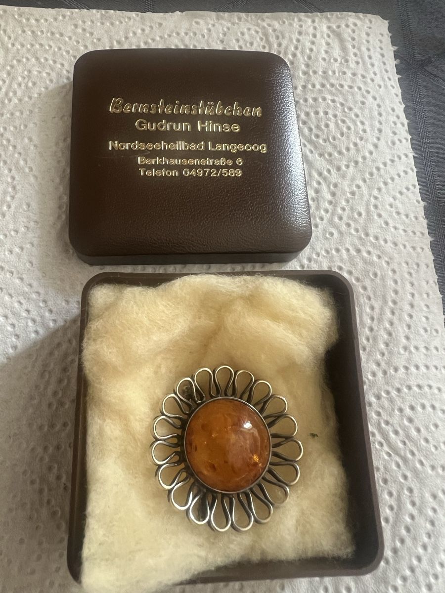 Broches & Aiguilles: Brosche Silber u d Bernstein  – D'occasion à Zürich par jao_2bx7 1