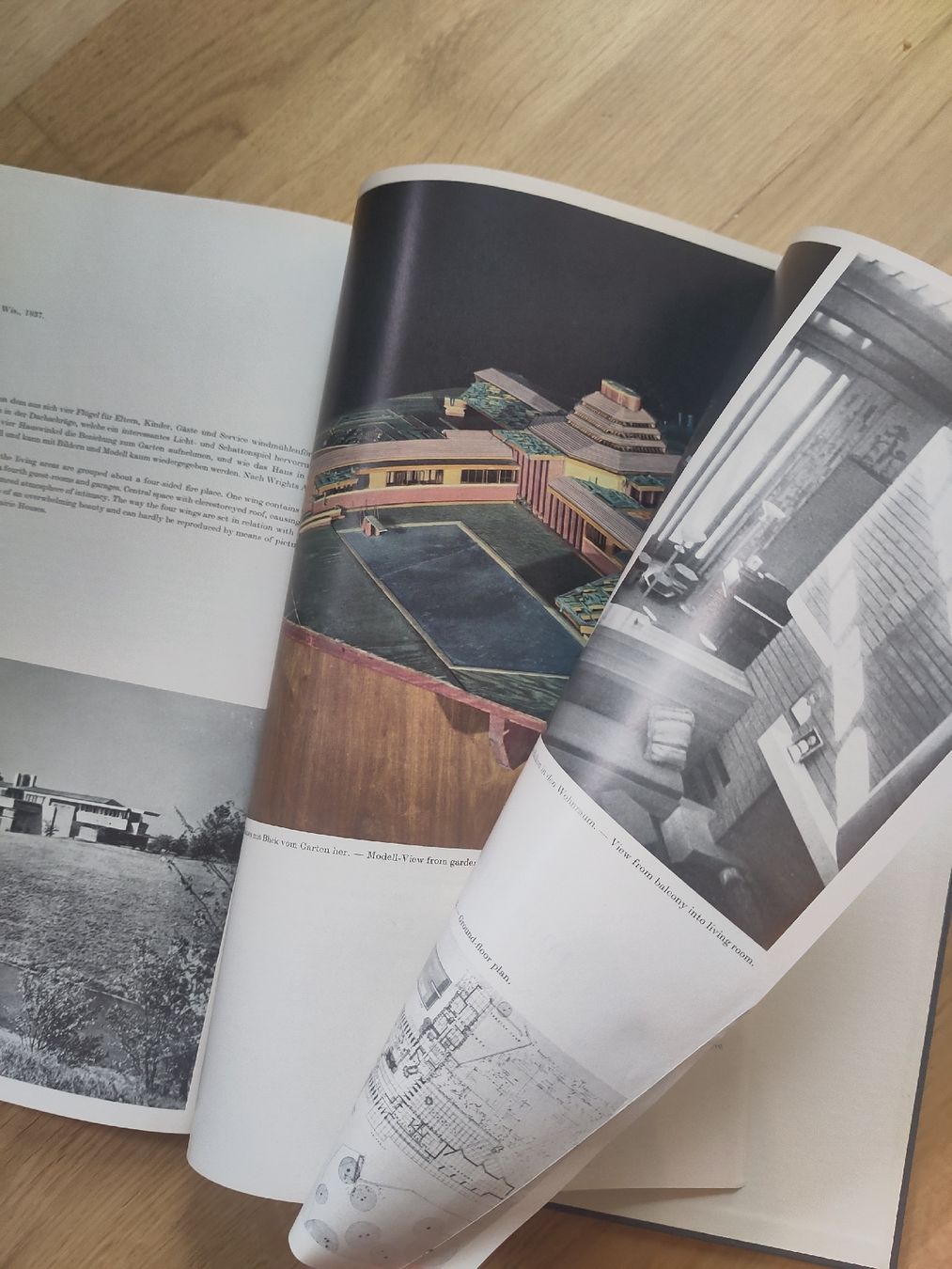 Libri: Frank Lloyd Wright. Sechzig Jahre lebendige Architektur – Usato da Zürich venduto da Hoernli123 8