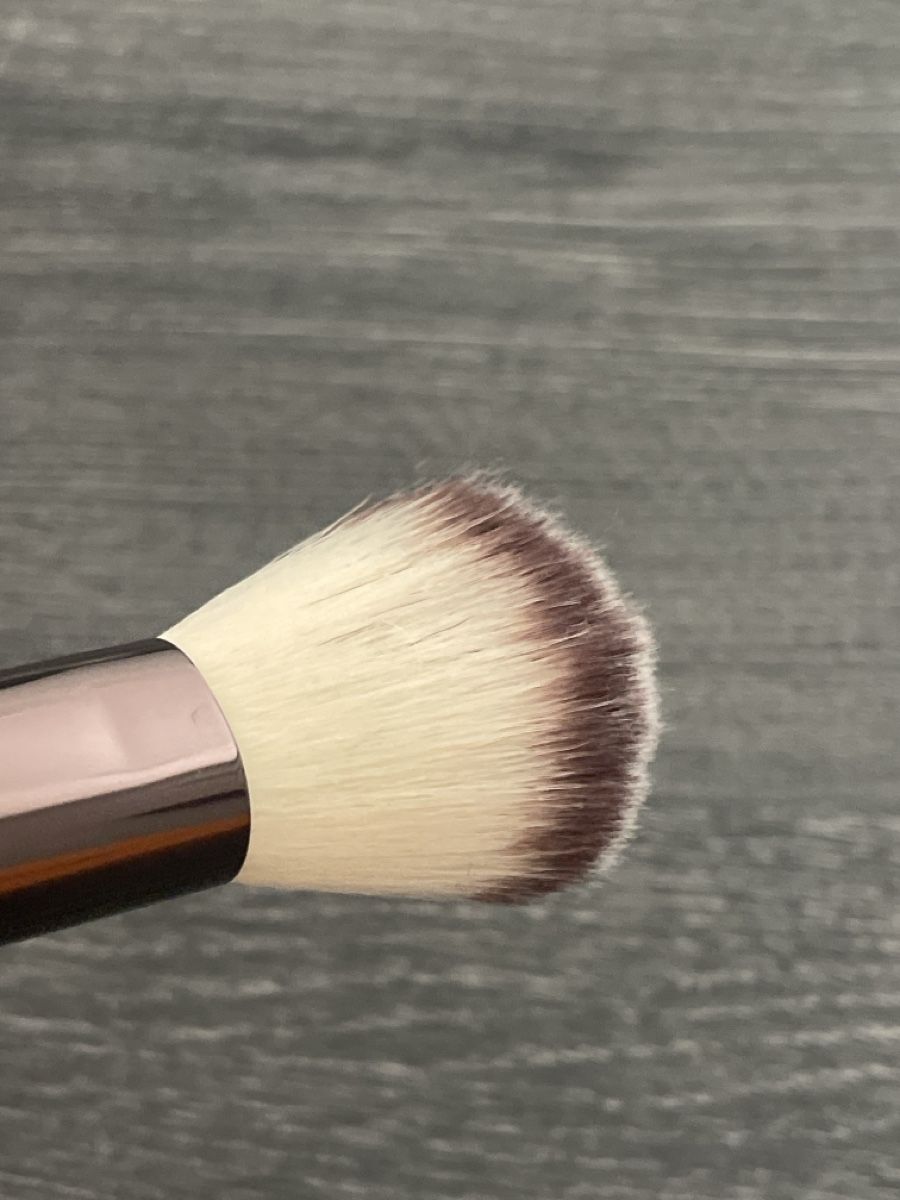 Hourglass Make-up: Hourglass - Make up brush No. 2 – Usato da Glattpark (Opfikon) venduto da Rusalkaa 5