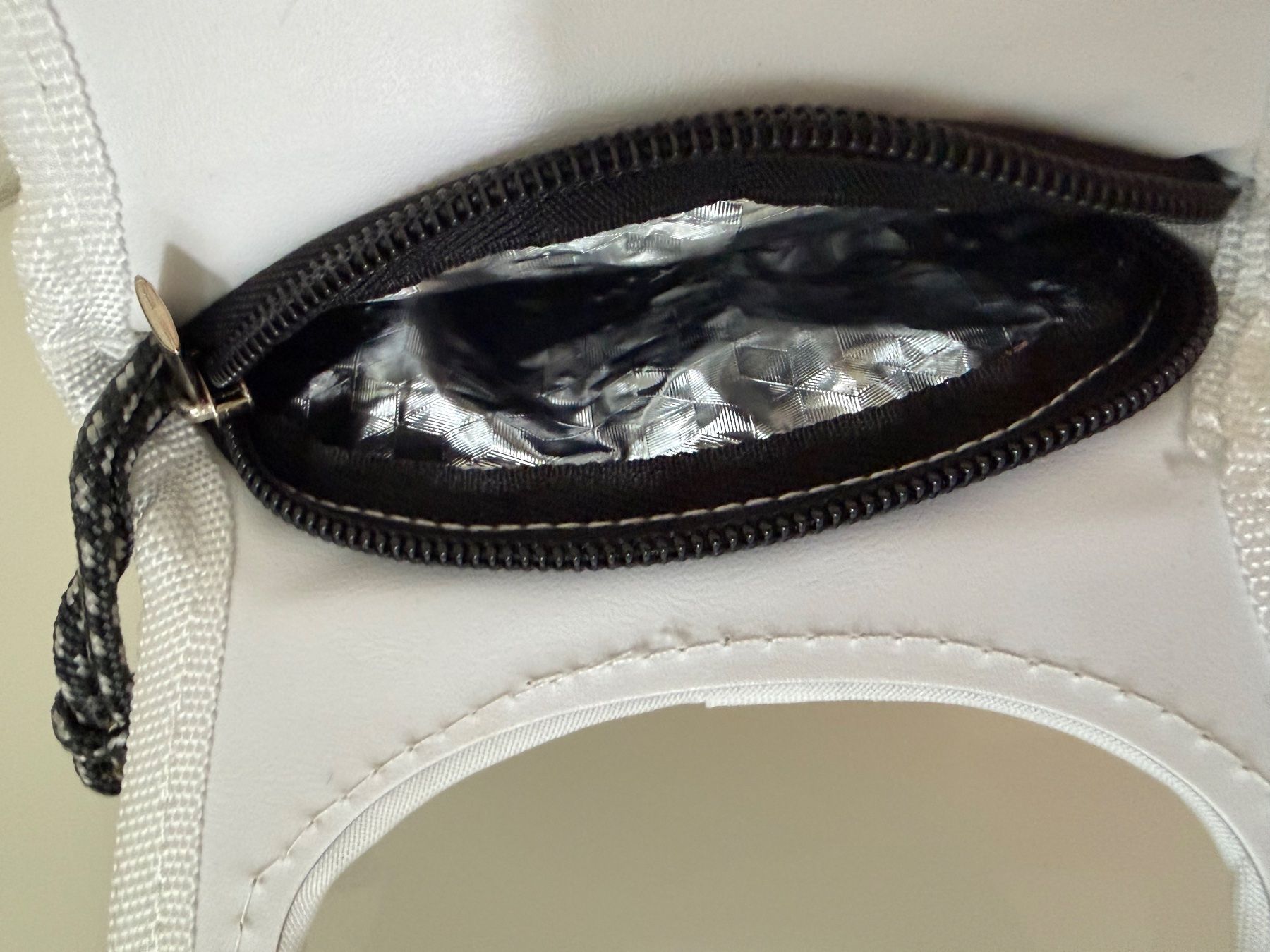 IWC Uhren: IWC BOTTLE COOLER – Neu (gemäss Beschreibung) aus Benken ZH von Teessino 3