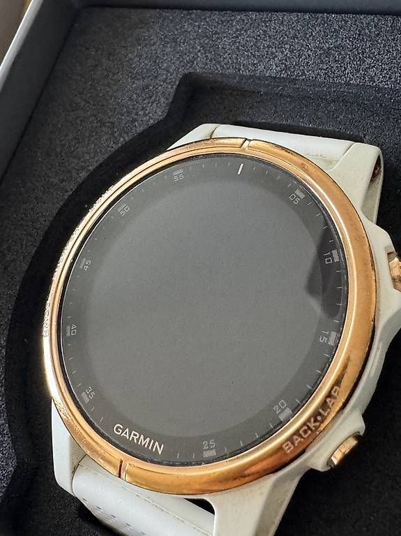 Garmin Smartwatch: Garmin Fenix 5s Plus Sapphire – D'occasion à Bettwiesen par timmy.turner 4