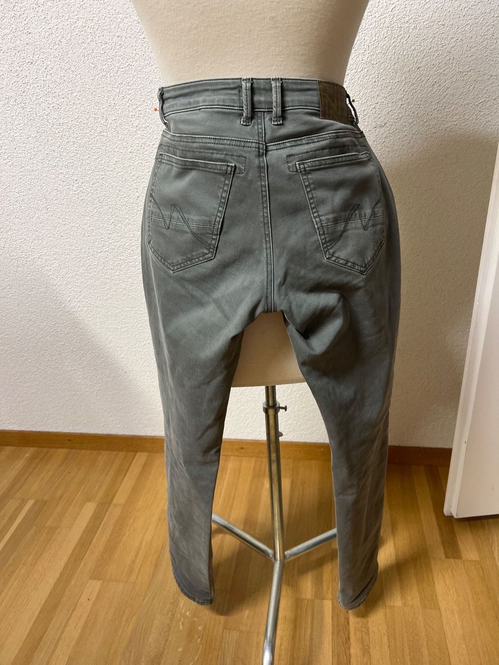 Nile Jeans: Schöne Nile Jeans xs – Usato da Maienfeld venduto da 8796 3