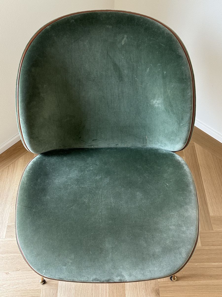 Gubi Poltrone: GUBI Beetle Lounge Chair – Usato da Liebefeld venduto da tschudy02 1