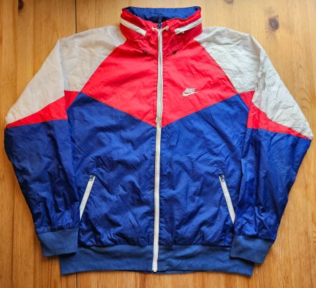 Nike Jacke Grösse L Regenjacke