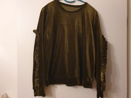 Olivgrüner Samt-Pulli mit Rüschen - Herbst Look Gr. M