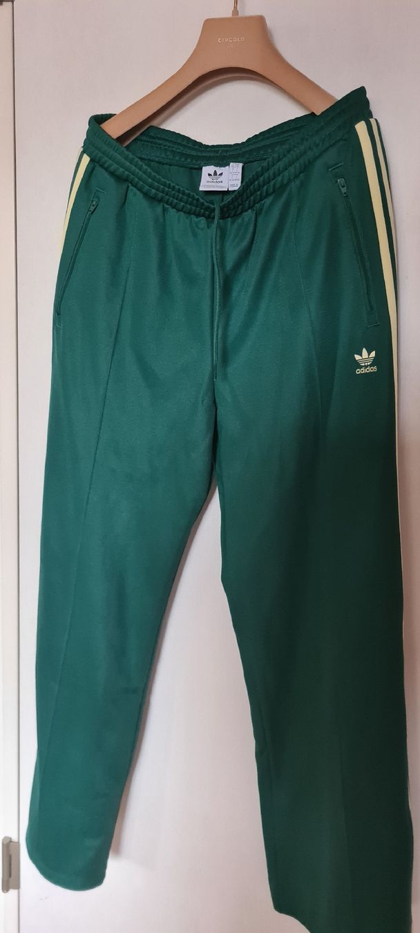Adidas Pantaloni: Hose von "adidas", Grösse L, grün – Usato da Untersiggenthal venduto da elisabeth076