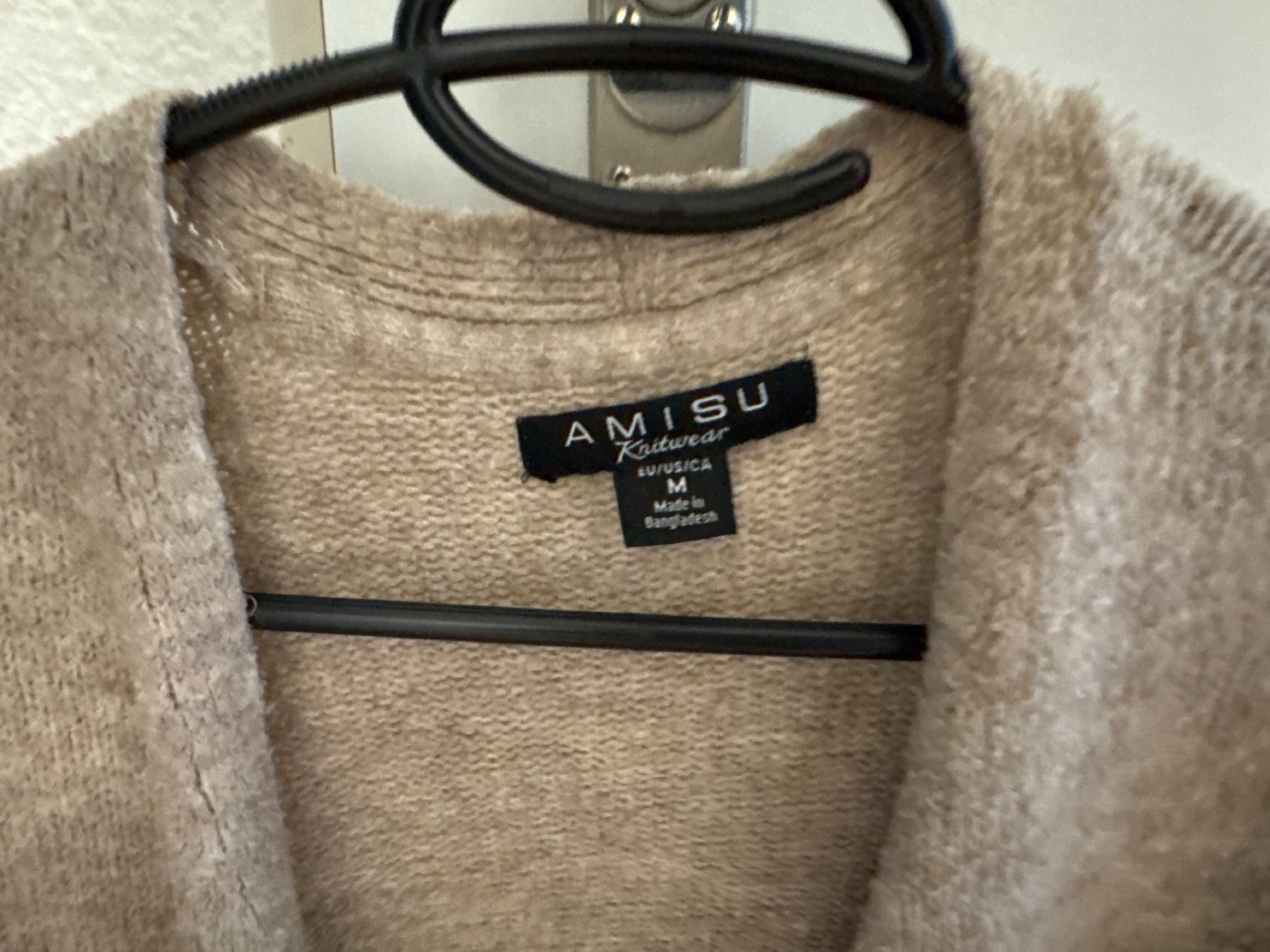 Jacken: Strickjacke Beige Gr. M – Gebraucht aus Pfäffikon SZ von Melanie335 1