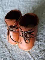 Braune, Vintage Puppen Schuhe, aus Leder mit Schnürung