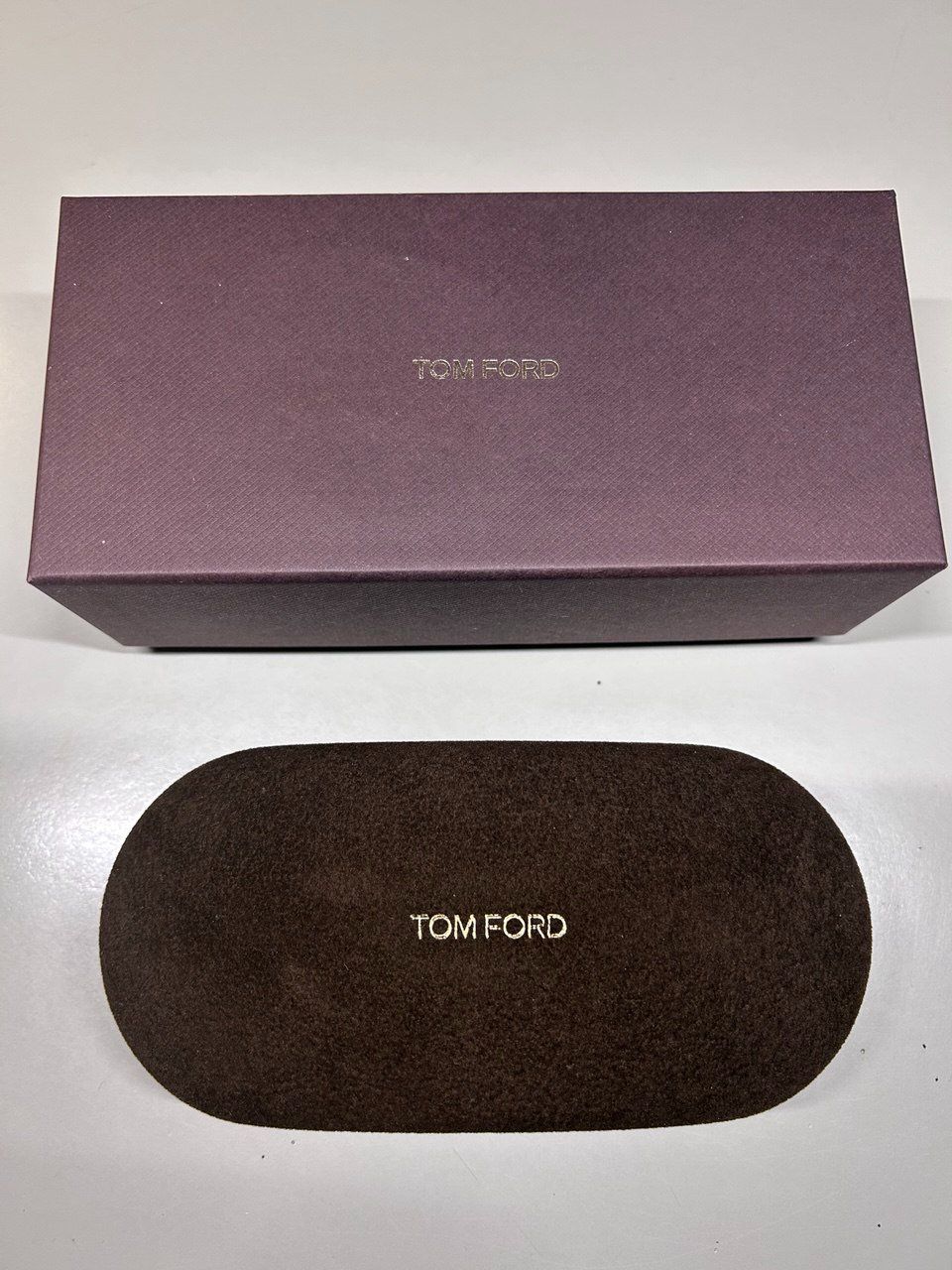 Altro in  Abbigliamento & Accessori: Tom Ford Case + Box – Nuovo (secondo la descrizione) da Giubiasco venduto da LorisVale