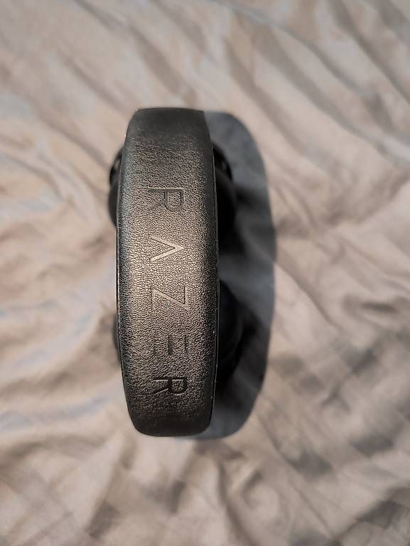 Razer Cuffie: Casque de jeu Razer Kraken V3 pro – Usato da Collombey venduto da dan_kf9j 1