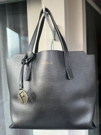 Ledertasche von Furla